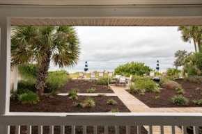 OPEN - Private Beachfront Home/Great for Groups/Dogs OK*